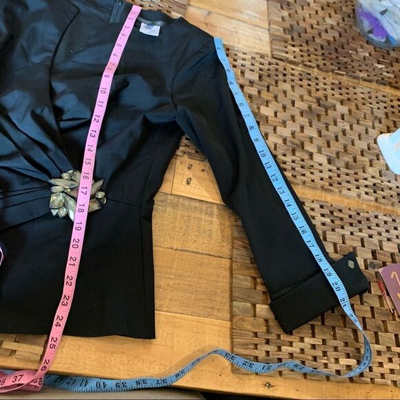 Tadashi Shoji Elegant Twist Front Jeweled Top, Sz. 14,‎ EUC - Picture 12 of 12